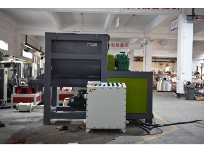 科德搅拌机车间 